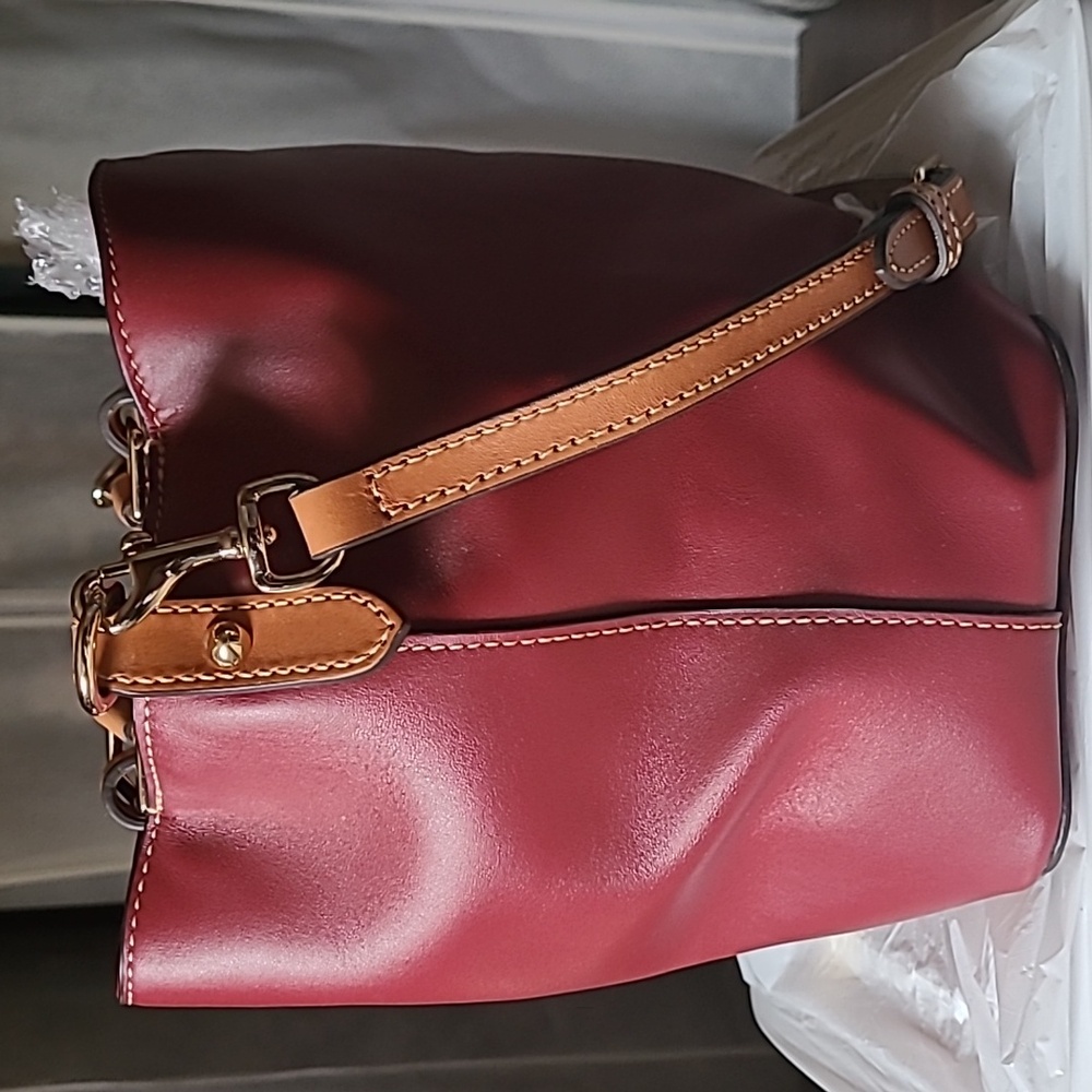 Dooney and Bourke small Berry Breanna satchel with crossbody strap - Picture 4 of 6